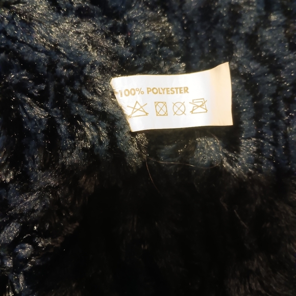 🍁Free With A Bundle Women's Black Soft Neck Warmer. - Picture 4 of 4